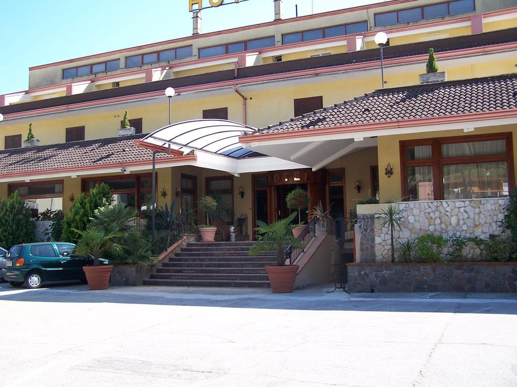 Hotel Ristorante Belvedere Казерта Екстер'єр фото