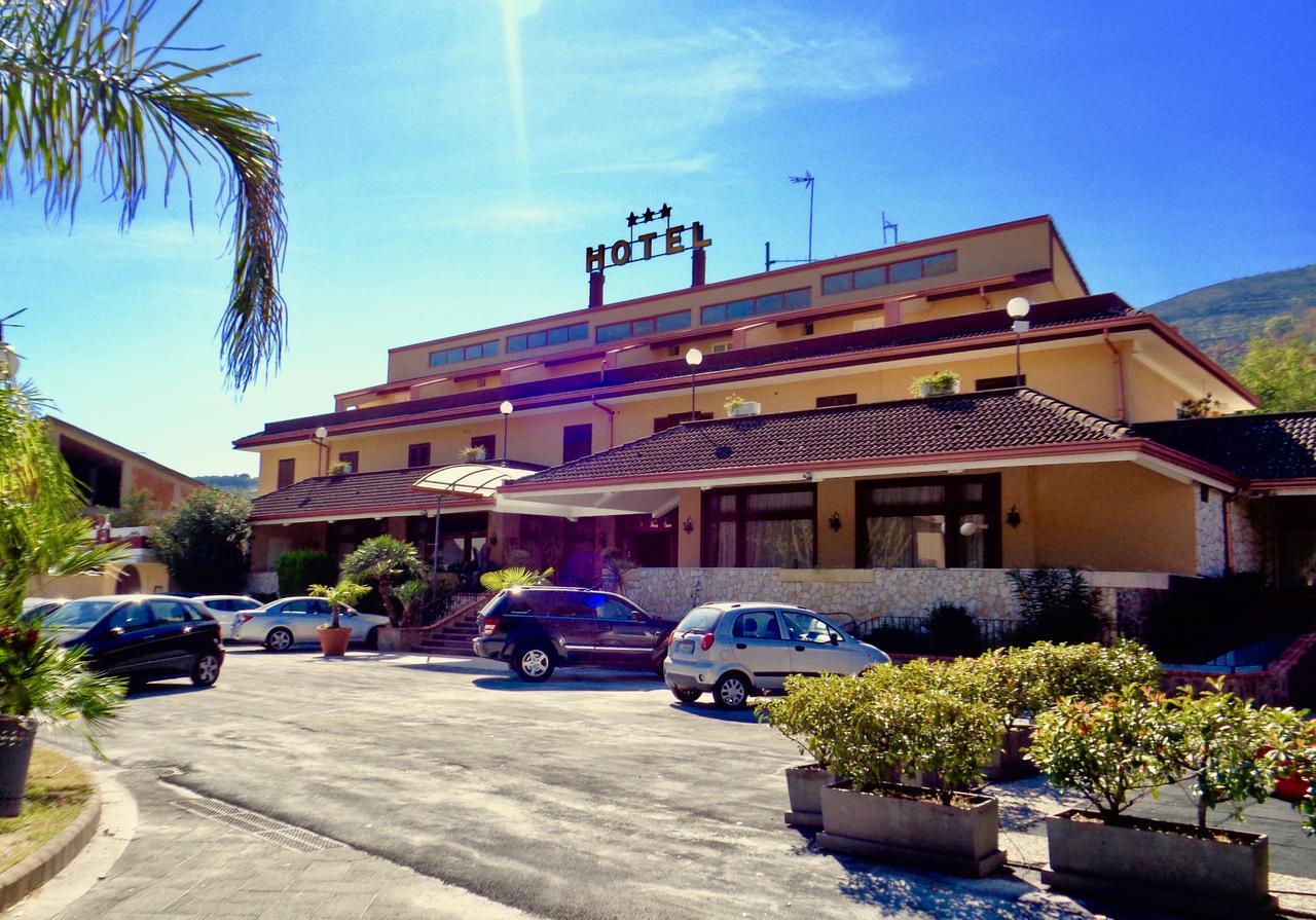 Hotel Ristorante Belvedere Казерта Екстер'єр фото